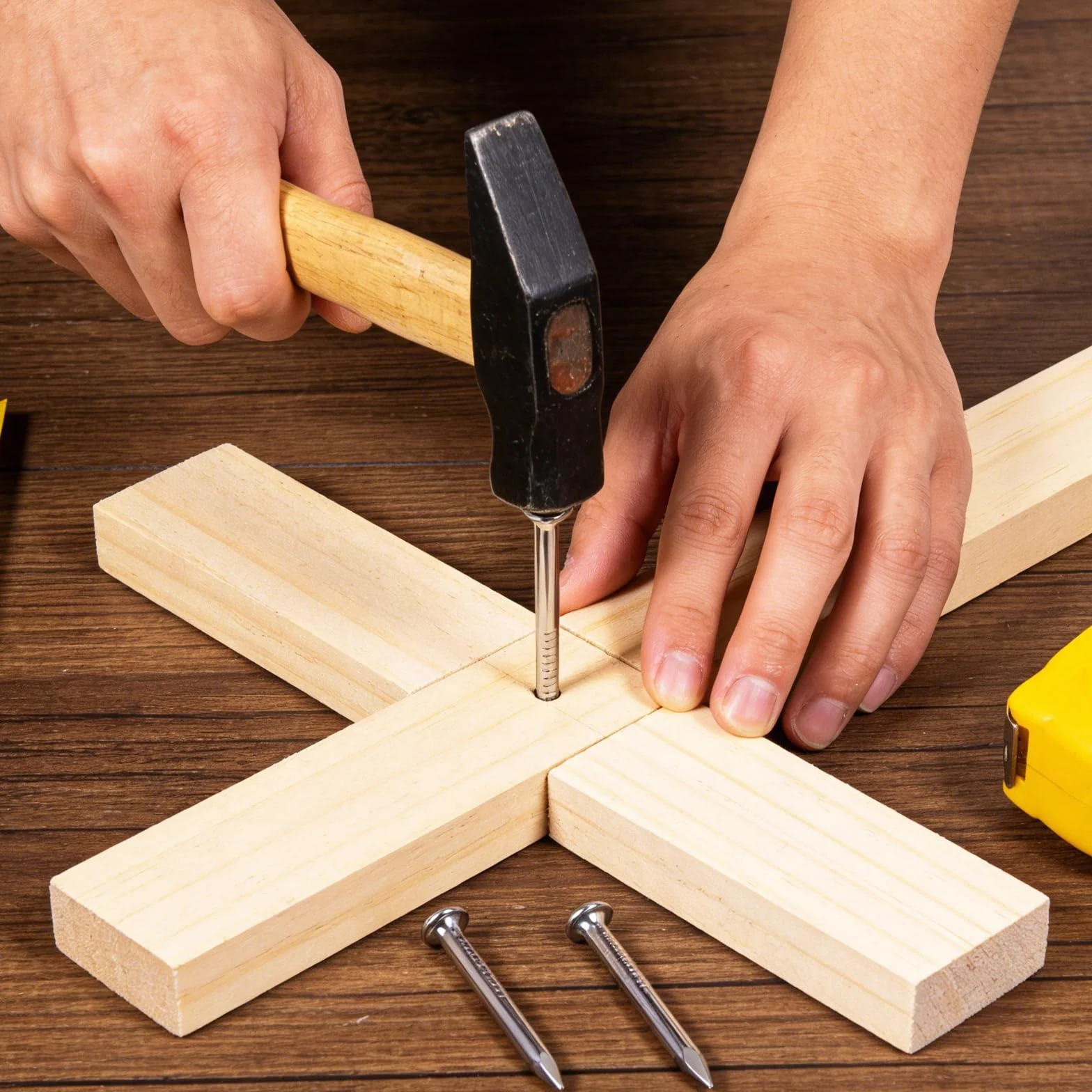 200 chiodi in acciaio da 25 mm, zincati, per lavori in legno, per interni ed esterni, per pareti in calcestruzzo, per unghie piccole